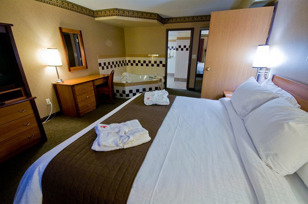 Canad Inns Destination Centre Club Regent Casino Hotel Winnipeg Esterno foto