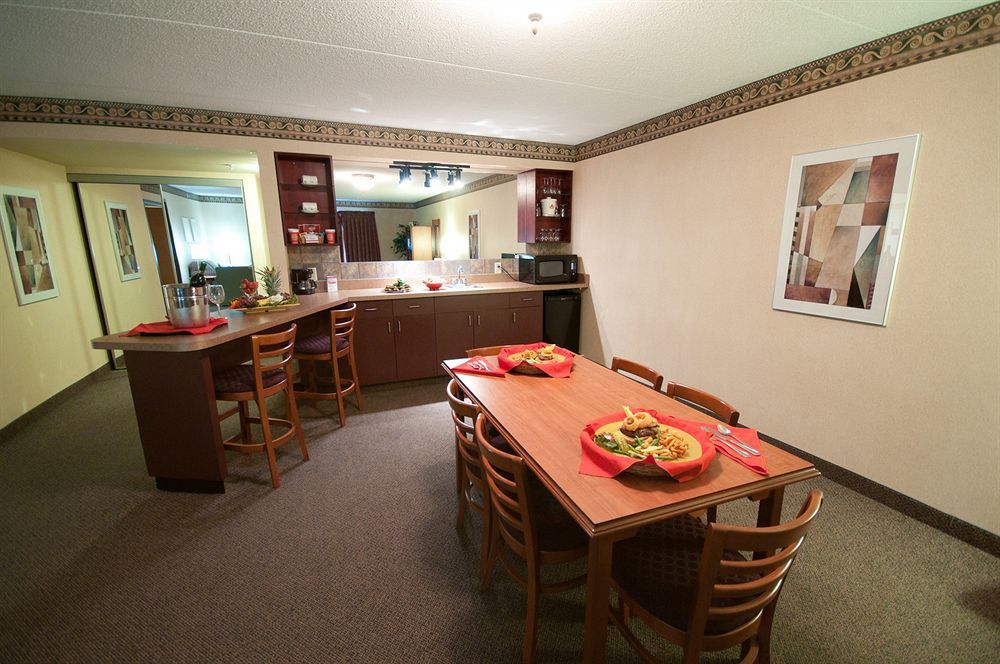 Canad Inns Destination Centre Club Regent Casino Hotel Winnipeg Esterno foto