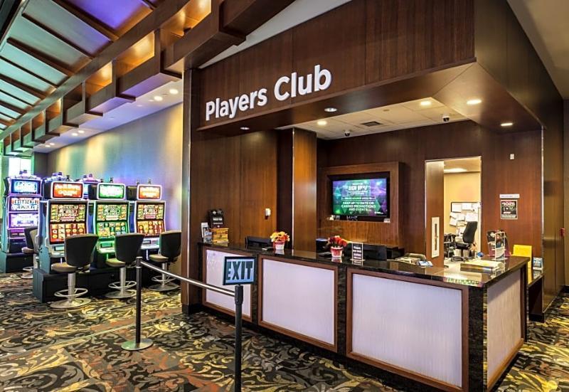 Canad Inns Destination Centre Club Regent Casino Hotel Winnipeg Esterno foto